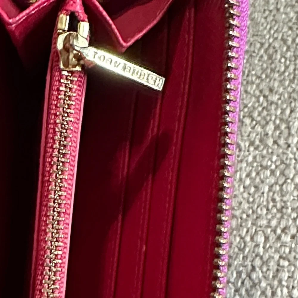 Tory Burch Magenta/Plum Leather Zip-Around Continental Wallet